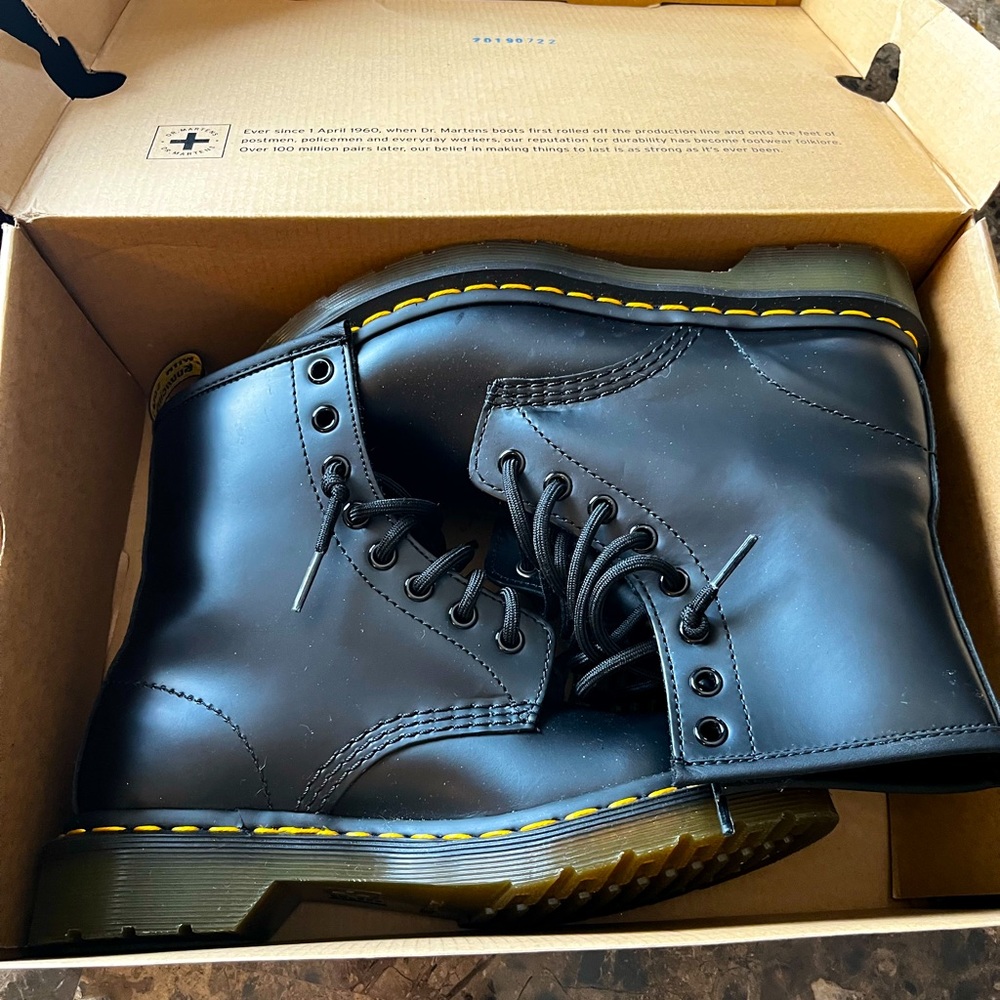 Dr Marten combat boots